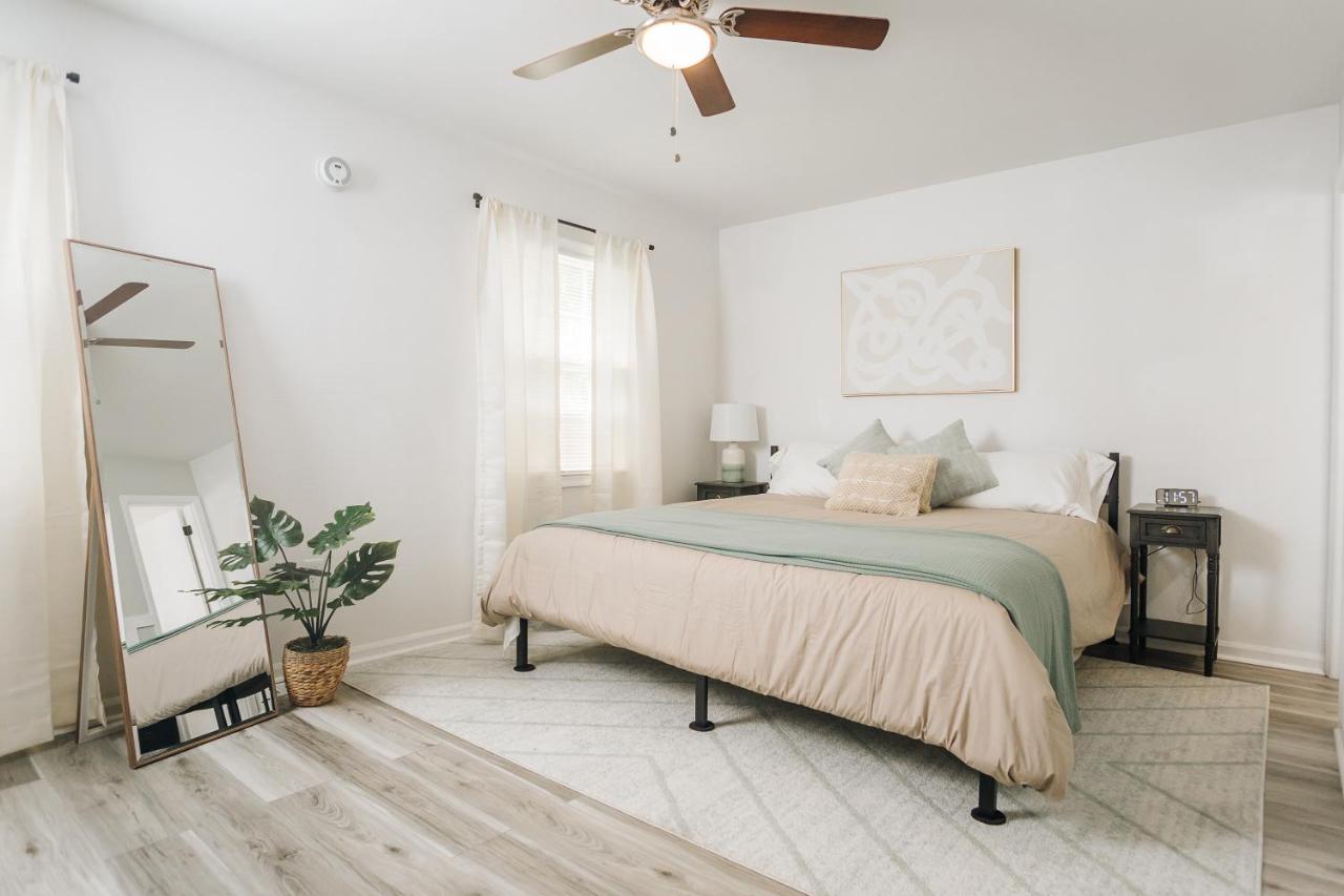 Tranquil Luxury: Modern Comfort! Lynchburg Ngoại thất bức ảnh