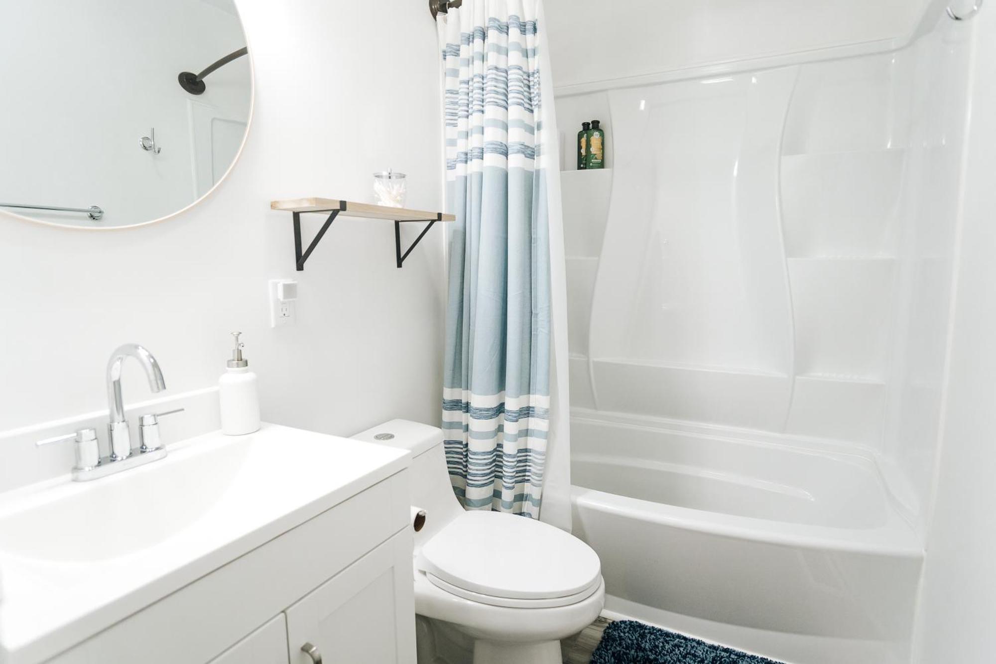 Tranquil Luxury: Modern Comfort! Lynchburg Ngoại thất bức ảnh