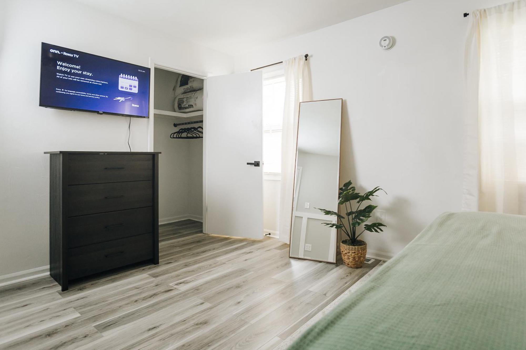 Tranquil Luxury: Modern Comfort! Lynchburg Ngoại thất bức ảnh